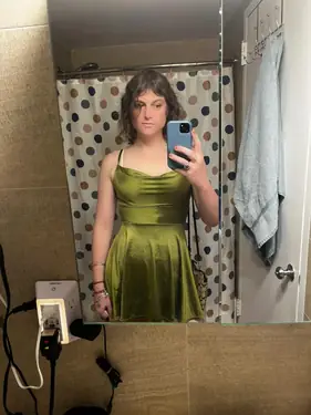 Marina, femme trans à Poisat - photo de profil